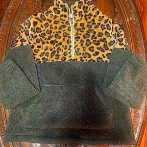 Boutique pullover 1/4 zip